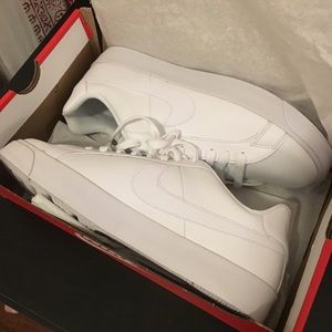 Brand new White Nike Sneakers Court Royale LW
