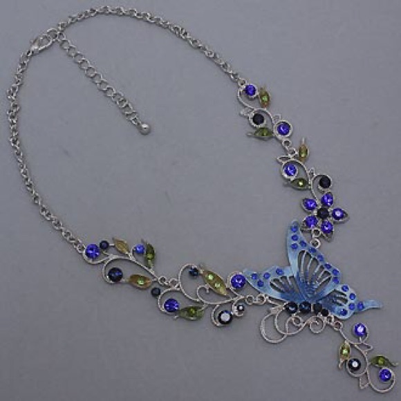 Crystal Butterfly Necklace Set/ Blue - Picture 4 of 8