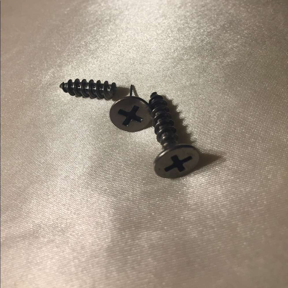 Screw Earring