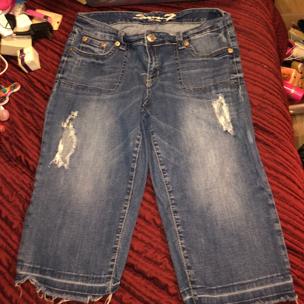 Seven7 Luxe Jeans Size 14 cute below the knee