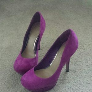 Jessica Simpson platforms