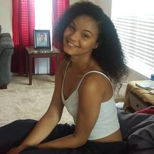 Meet your Posher, Monae