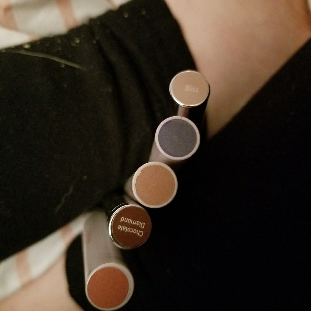 Mallys cream shadows