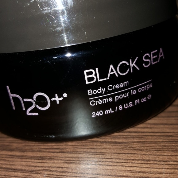 H2O + Plus Black Sea Body Cream - Amazing!! - Picture 5 of 8