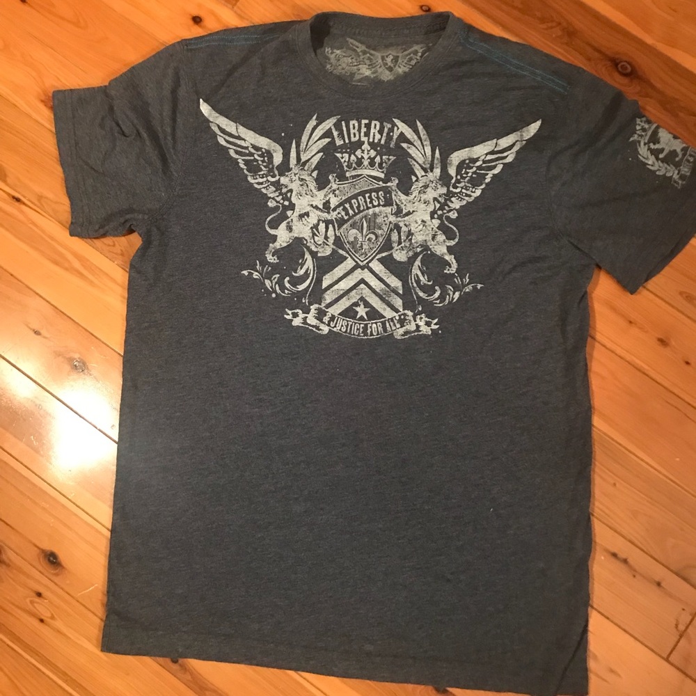 Men’s Express Scoop Neck Graphic Tee