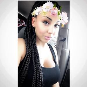 Meet your Posher, Tassia