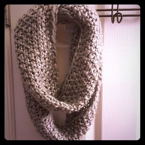 Infinity scarf