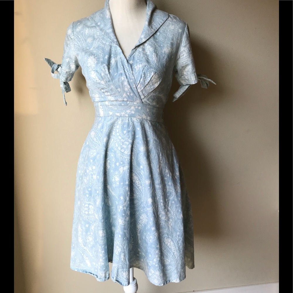 Beautifully unique retro light blue paisley dress!