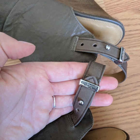 Coach taupe high heels - Picture 2 of 4