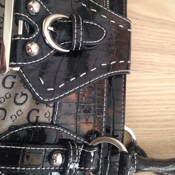 Guess bag and heels bundle - Picture 2 of 5