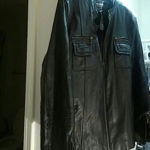 Black leather jacket 18/20 Avenue