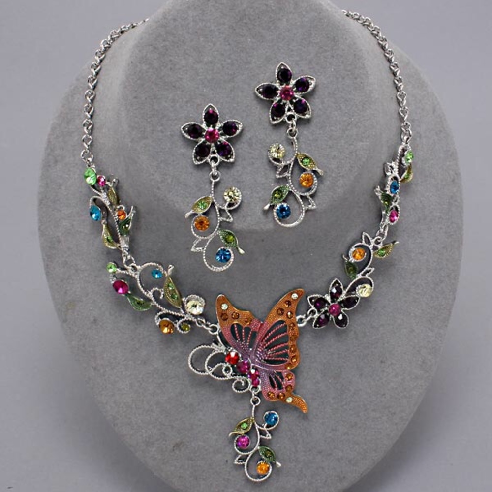 Crystal Butterfly Necklace Set/Multi Silver