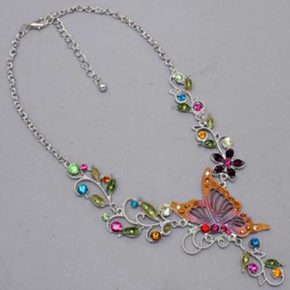 Crystal Butterfly Necklace Set/Multi Silver - Picture 8 of 8