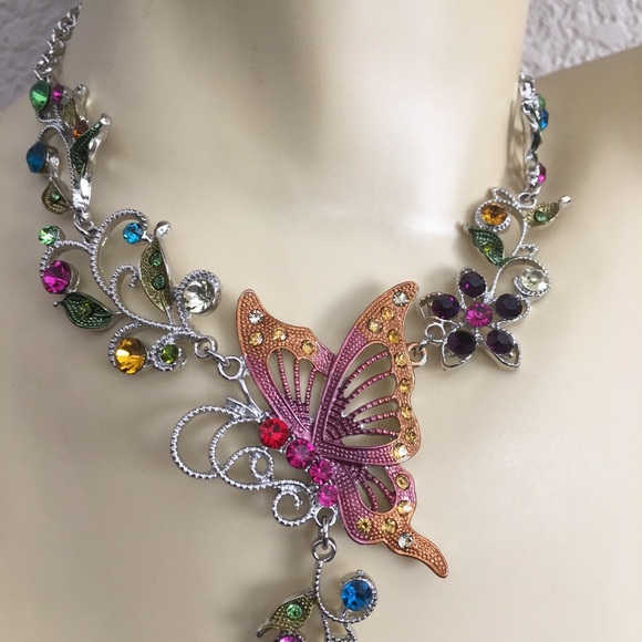 Crystal Butterfly Necklace Set/Multi Silver - Picture 7 of 8