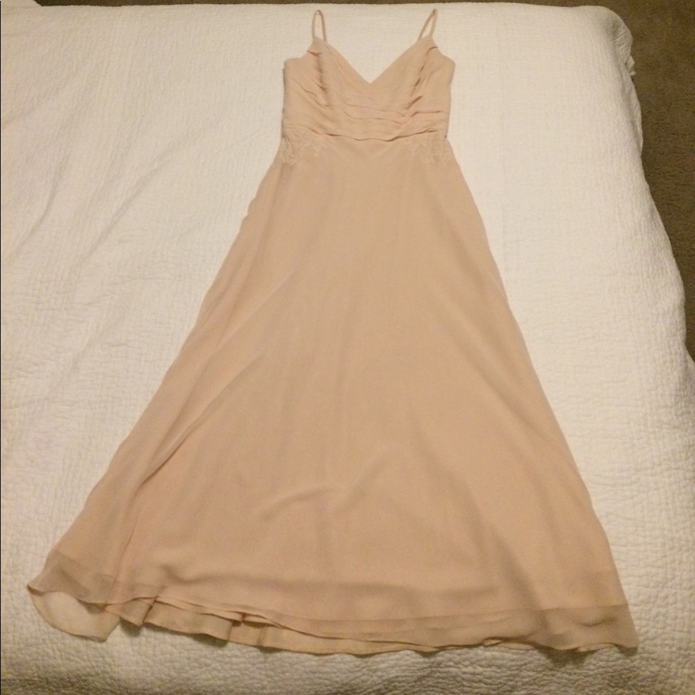 Monique Lhuillier a-line gown with Chantilly lace.