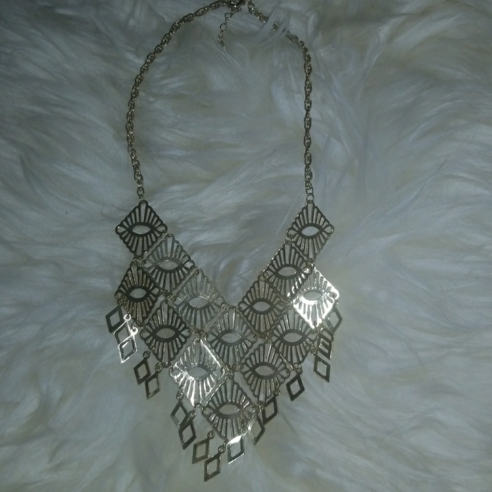 Awesome statement necklace!