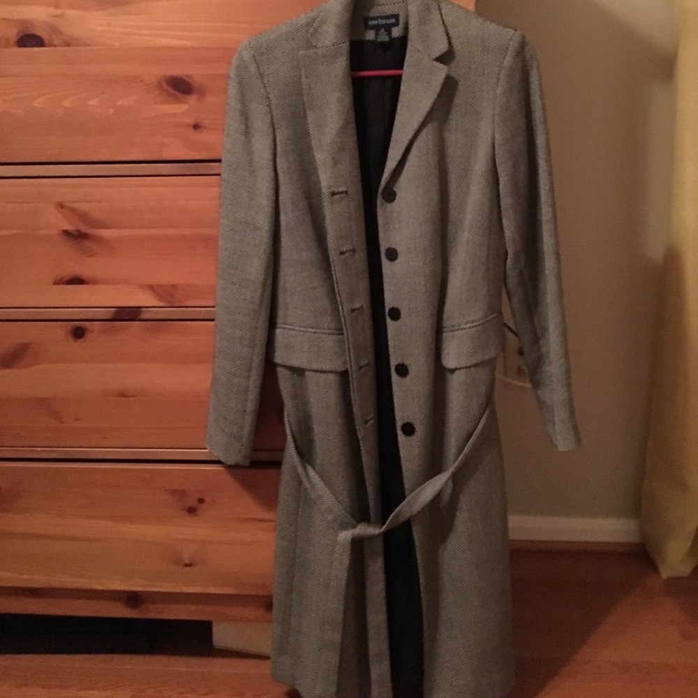 Gorgeous barely worn black and white wool jacket