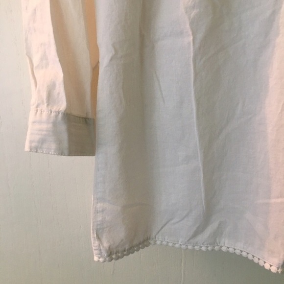 American Eagle / Blouse with Boho Crochet Detail - Picture 3 of 4