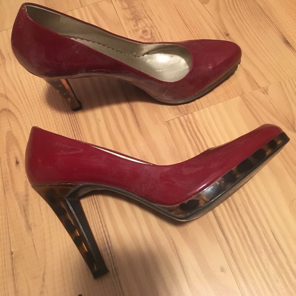 Red and leopard heels - Picture 2 of 6