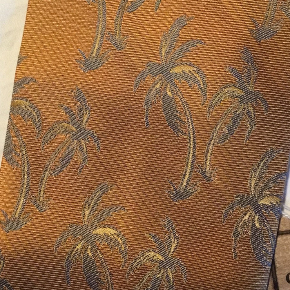 NWT TOMMY BAHAMA OFF ISLAND TIE