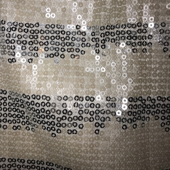 Sequence sleeveless dress. Off white and silver - Picture 3 of 3