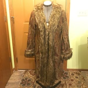 EUC Chico’s Faux Fur Trimmed Tapestry Coat