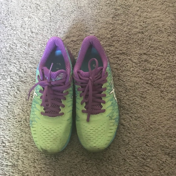 Asic Women Shoes - Picture 2 of 2