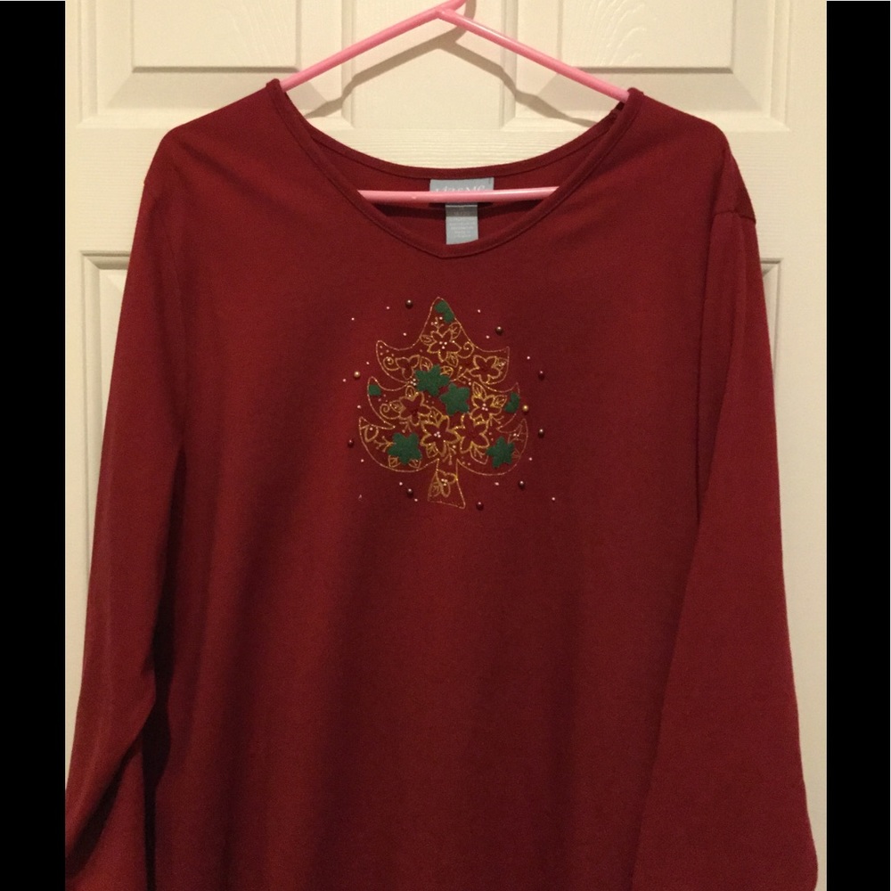 3/4 sleeve Holiday Top!