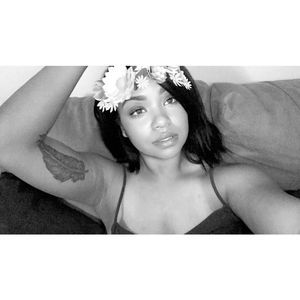 Meet your Posher, Diandra