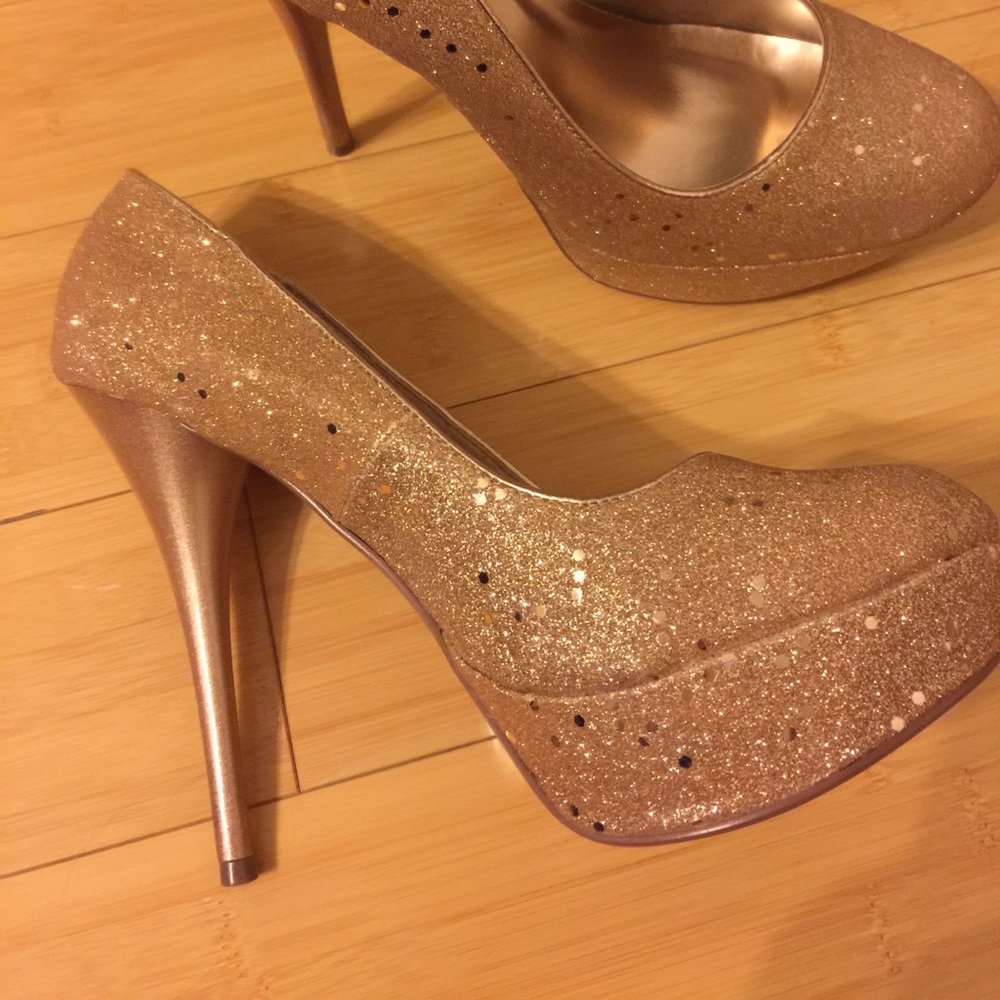 Size 10 glitter gold platform heels - Picture 4 of 5
