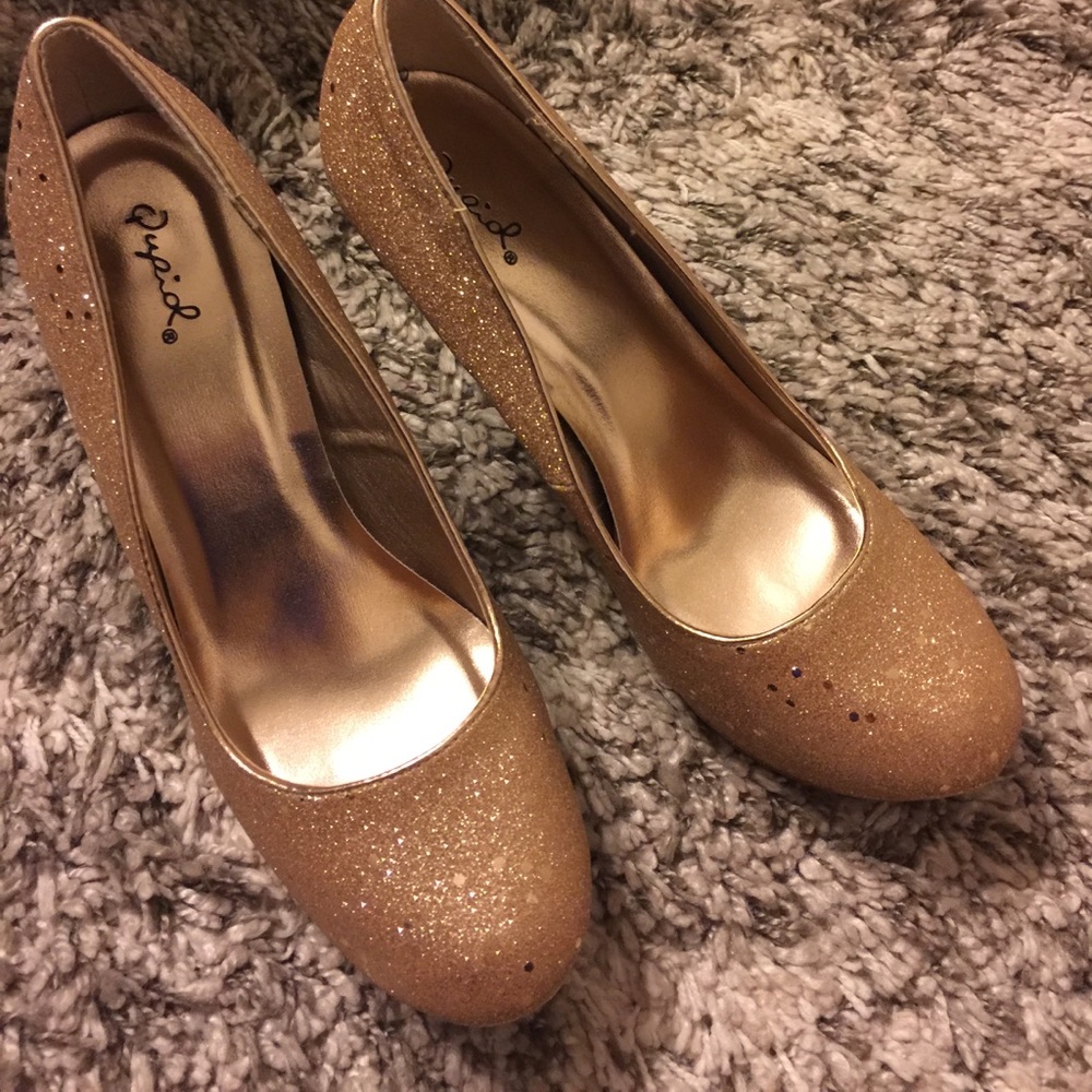 Size 10 glitter gold platform heels - Picture 5 of 5