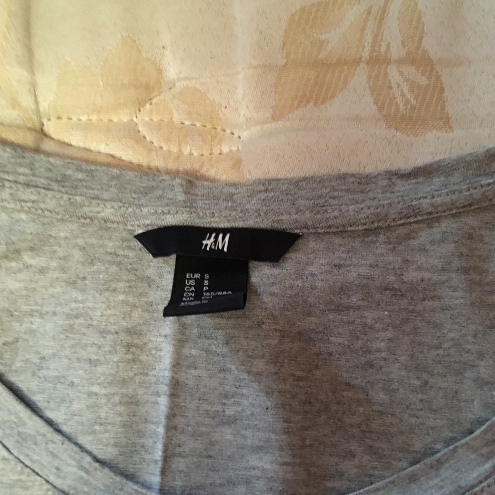 Women's H&M shirt