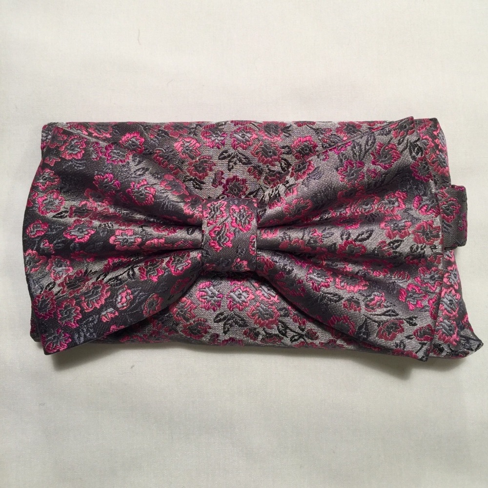 BOWS to MEN! Stacy Adams - Picture 1 of 5