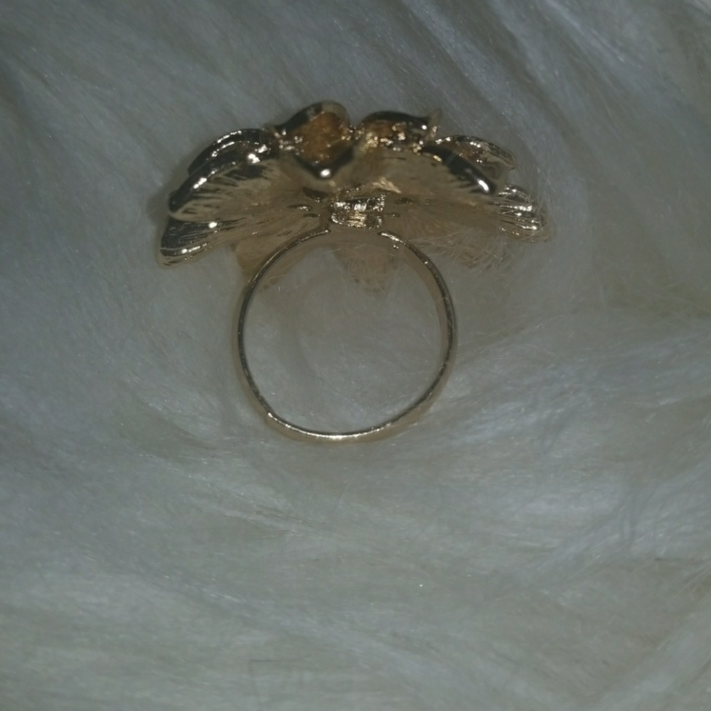 Flower statement ring! - Picture 2 of 2