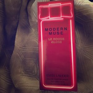 Modern Muse Le Rouge Gloss