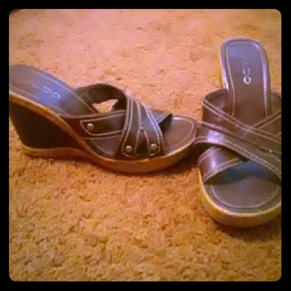 Aldo wedge sandal