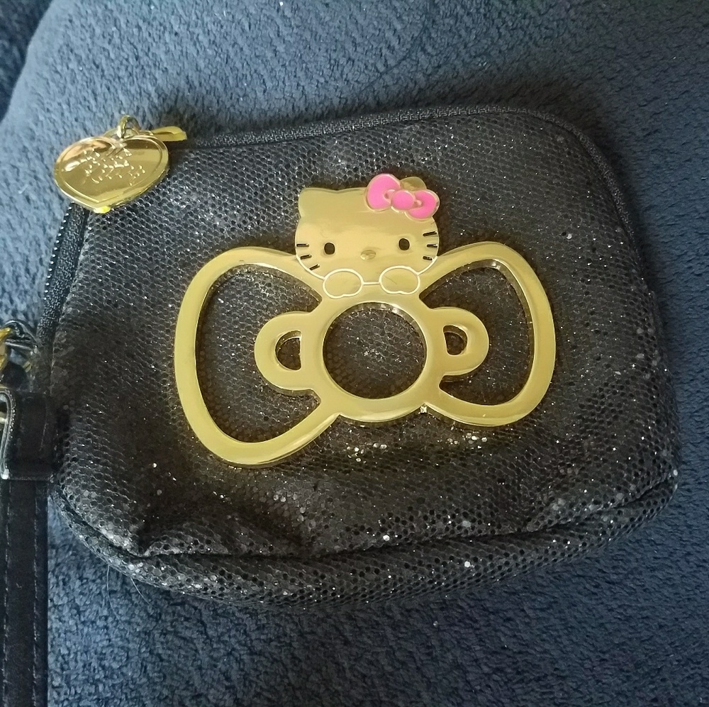 Hello kitty wristlet