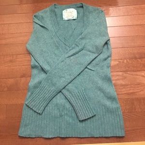 Old navy sweater ❄️