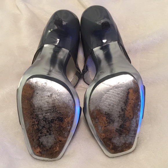 Jessica Simpson gray heels - Picture 4 of 4