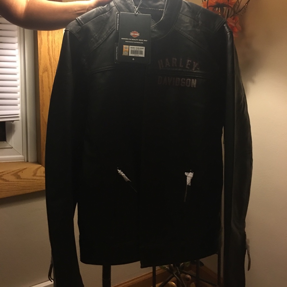 Male Medium Genuine H-D Quality since 1903