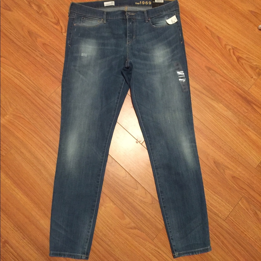 Gap 1969 Legging Jean