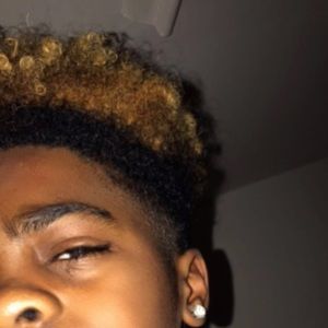 Meet your Posher, Aaron