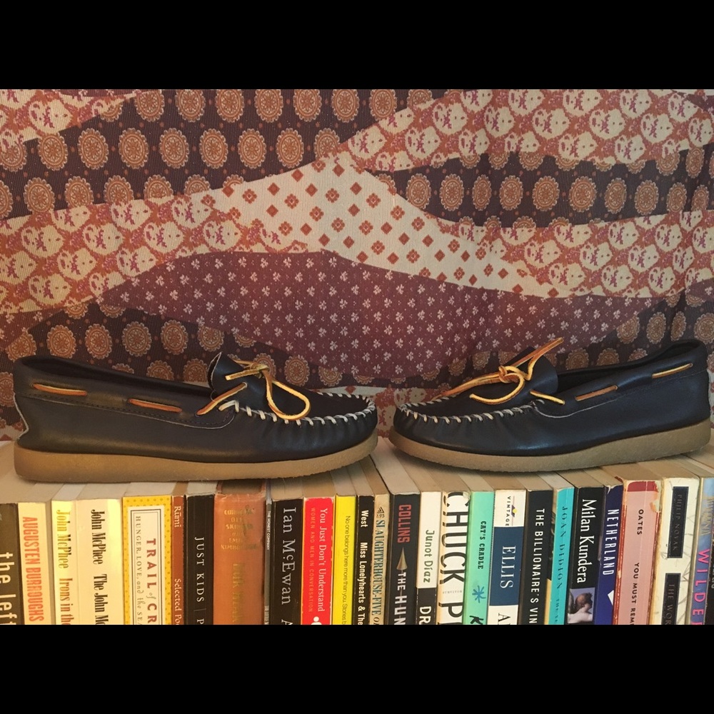 Vintage women's Blue Leather Minnetonka Boat shoes - Picture 2 of 7