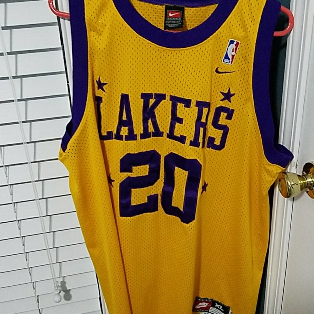 Lakers nike jersey