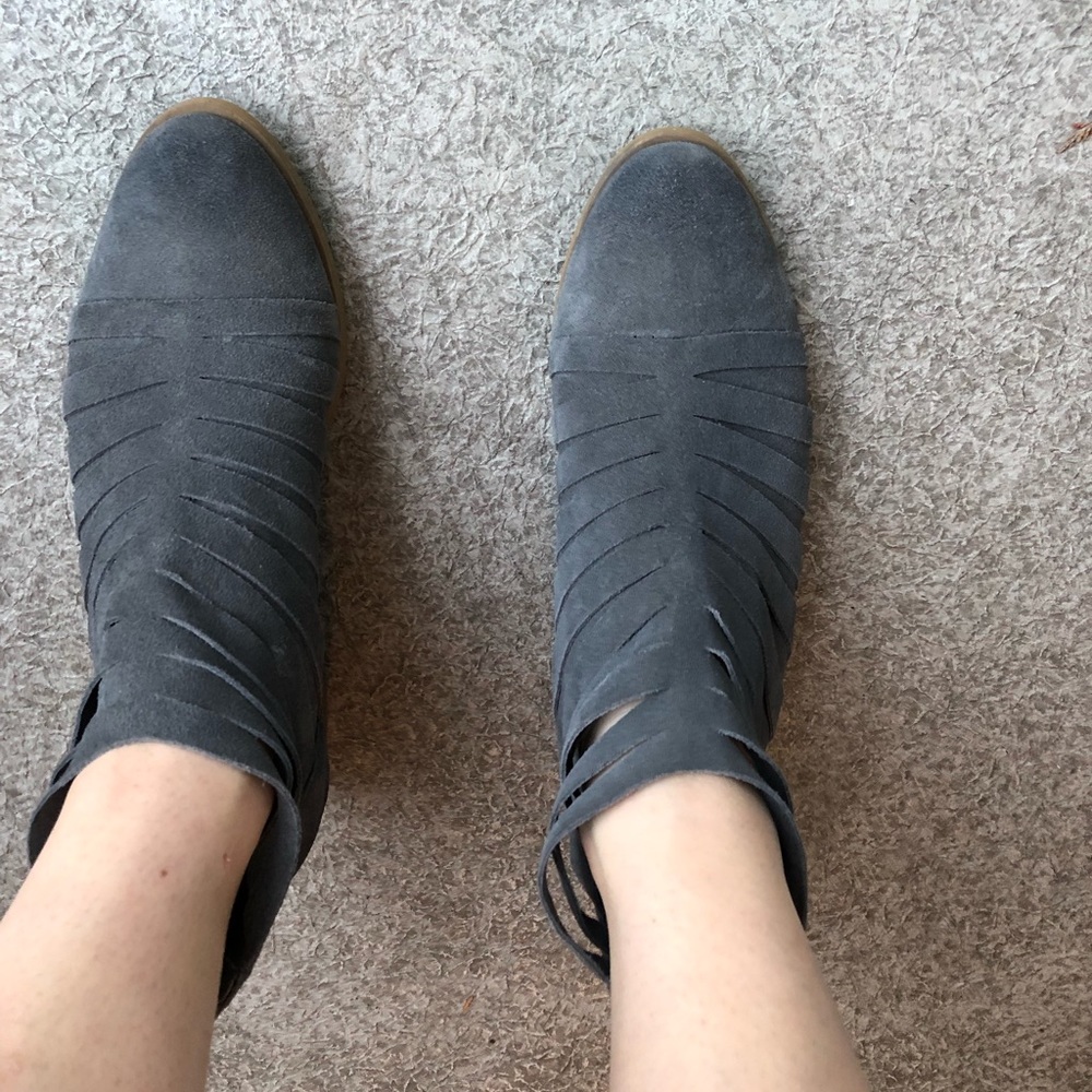 Dark grey/blue booties