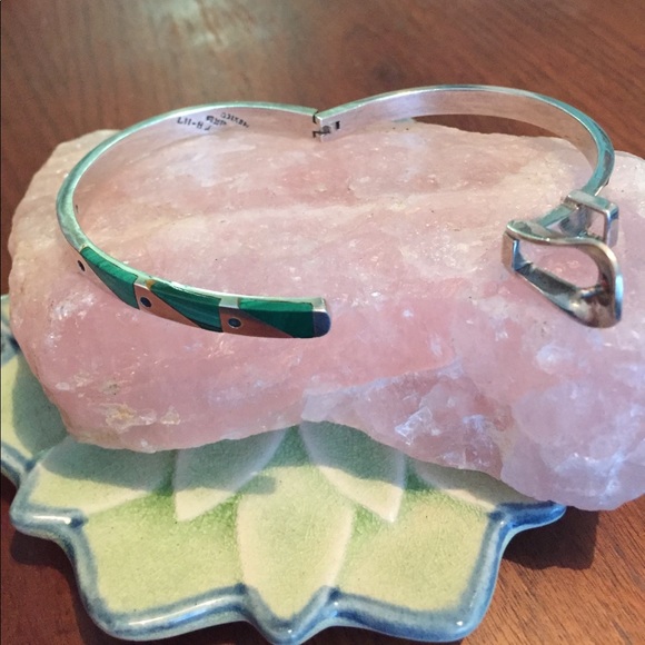 Silver Bracelet with Malachite Inlay - Picture 3 of 5