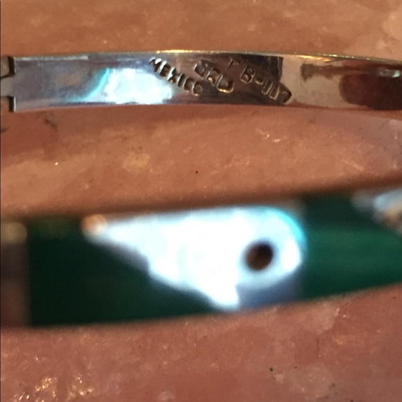 Silver Bracelet with Malachite Inlay - Picture 4 of 5