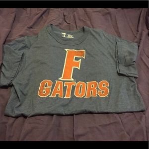 Men’s Florida Gators shirt.