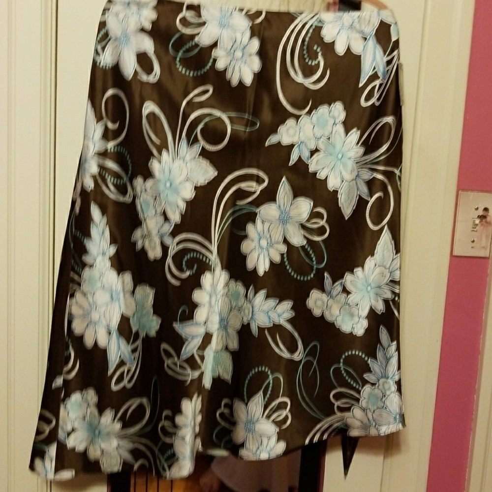Asymmetrical skirt nwt