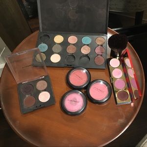 MAC makeup and kabuki brush (used)